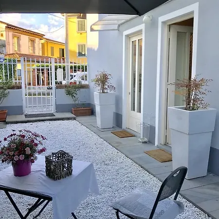 Whiteloft In Holiday home Lucca